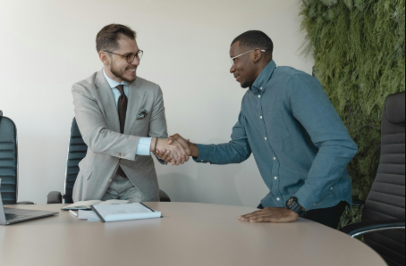 Comparing Hiring Platforms on Fees and Quality